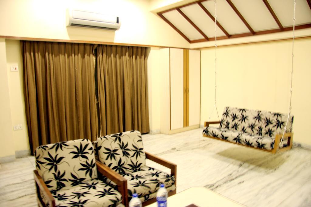 Hotel Jawahar Ulhāsnagar Dış mekan fotoğraf