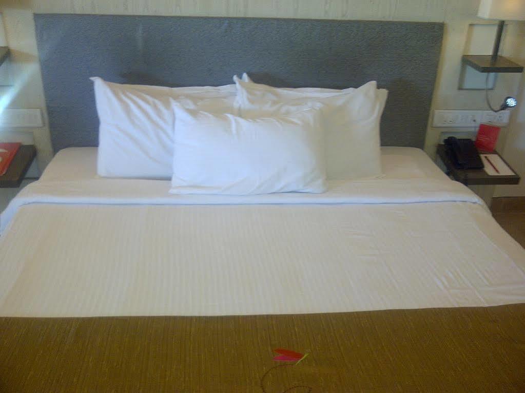 Hotel Jawahar Ulhāsnagar Dış mekan fotoğraf
